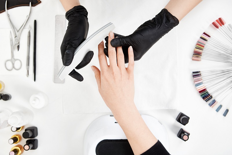 manicure klasyczny warszawa